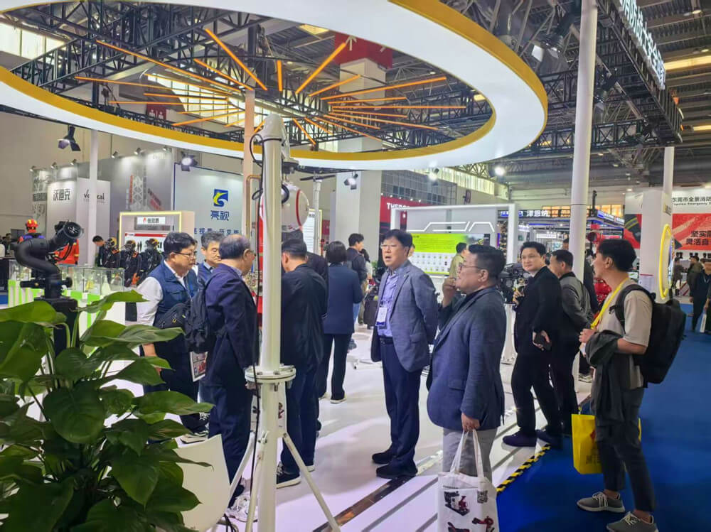 ການສະຫລຸບຜົນສໍາເລັດຂອງຈີນ 2025